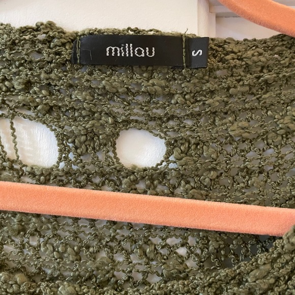 LF Oversized Distressed Sweater in Olive - Picture 4 of 5